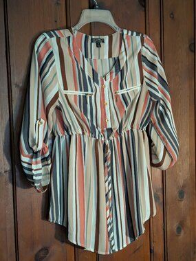 Comfortable J For Justify Blouse -Muli-color stripes -Tunic stuyle -Sz M